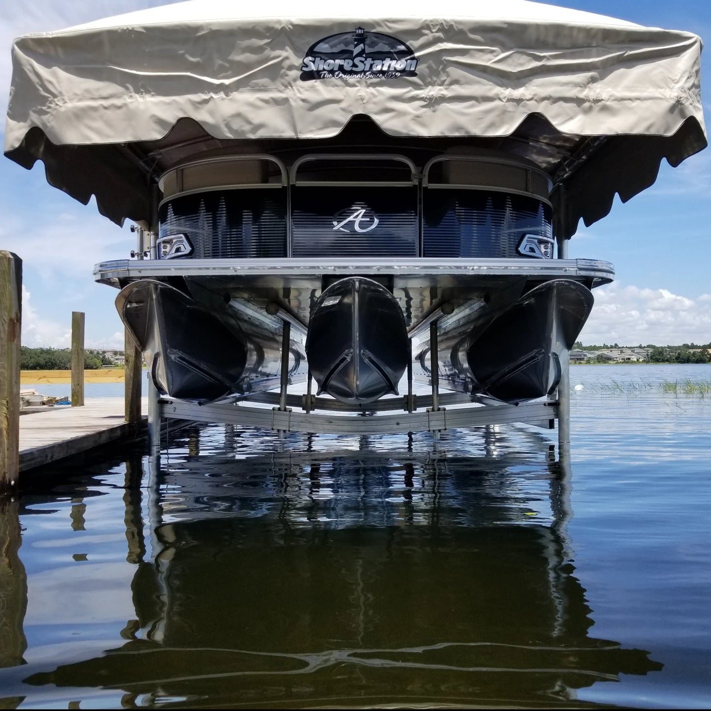 ShoreStation SS-V40108HY - Hydraulic Vertical Lift