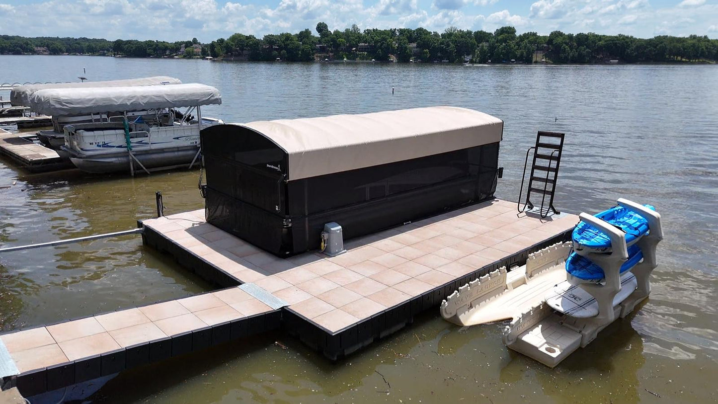 Lake St Louis Docks