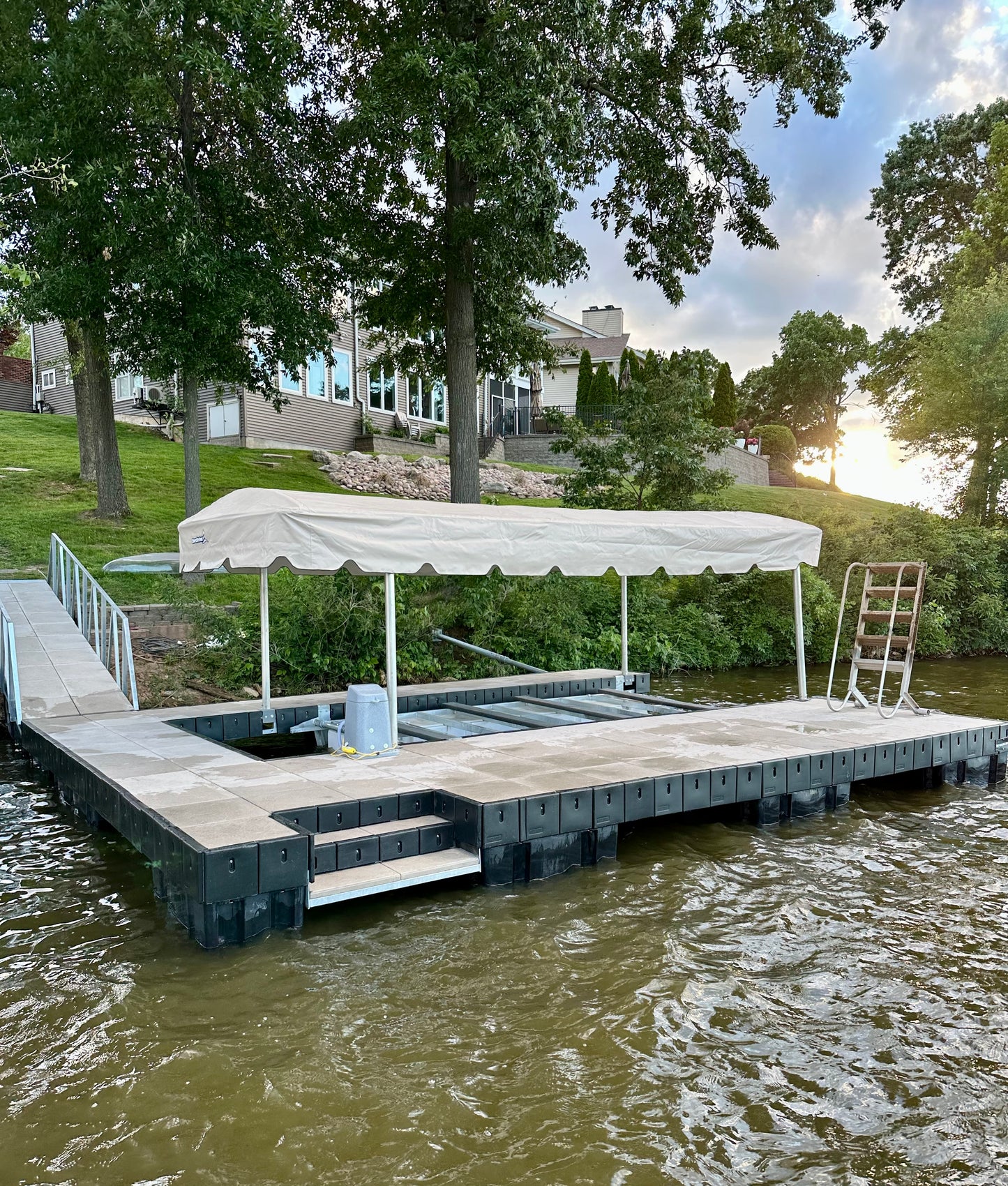 Infinity steps - embedded staircase